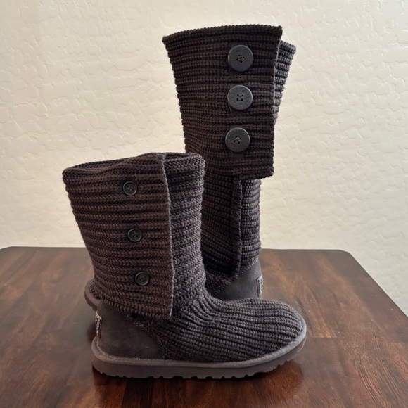 UGG 🤎 Australia Knit Boots - Picture 3 of 10